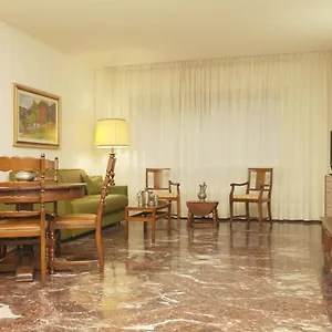 https://rosa-garden-bb-mestre.hotelslidodijesolo.com